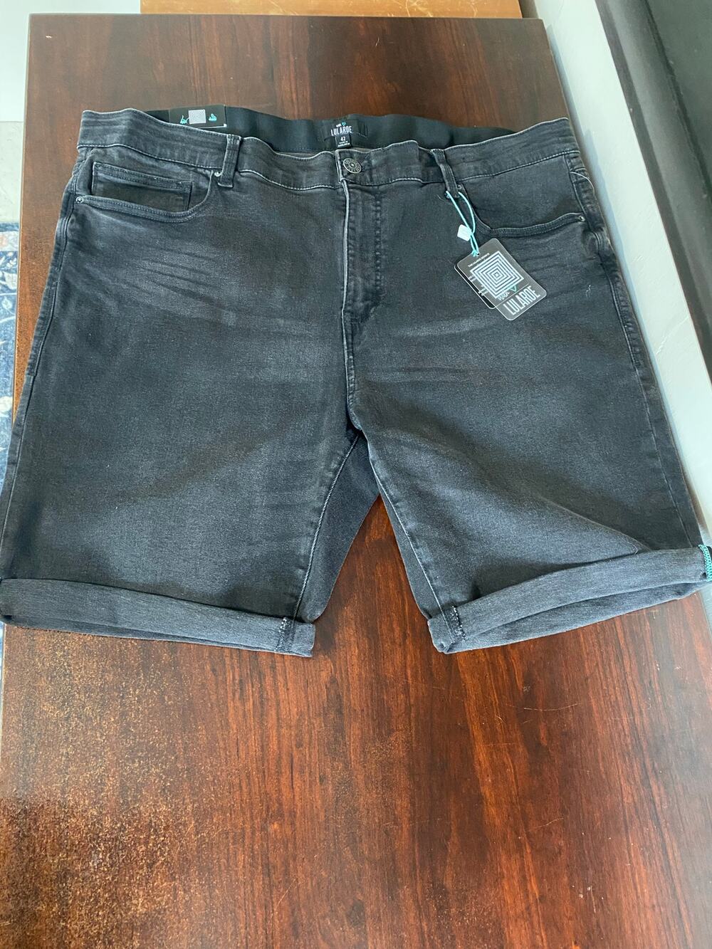 NWT LulaRoe Washed Black Bermuda Shorts 42 Distressed 22